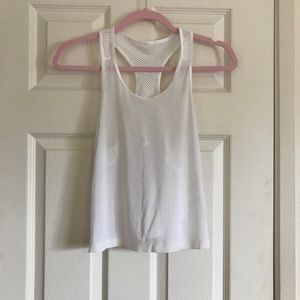 Lululemon Top sz 2